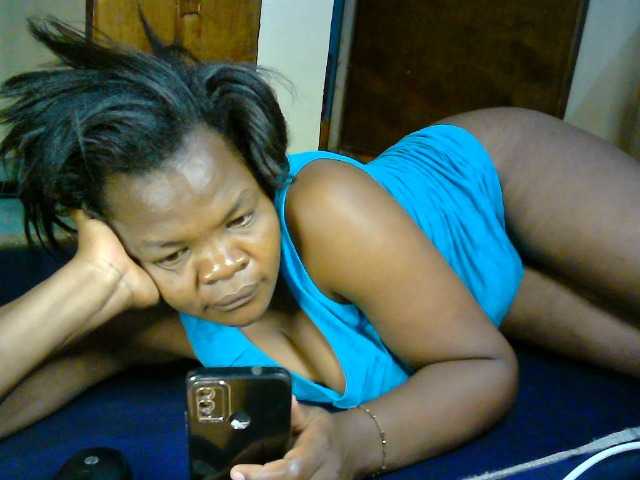 LOVELY-JAZMINE webcam