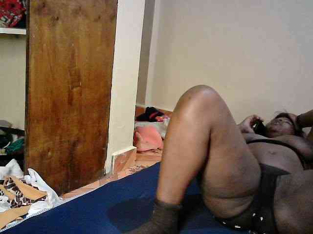 LOVELY-JAZMINE webcam