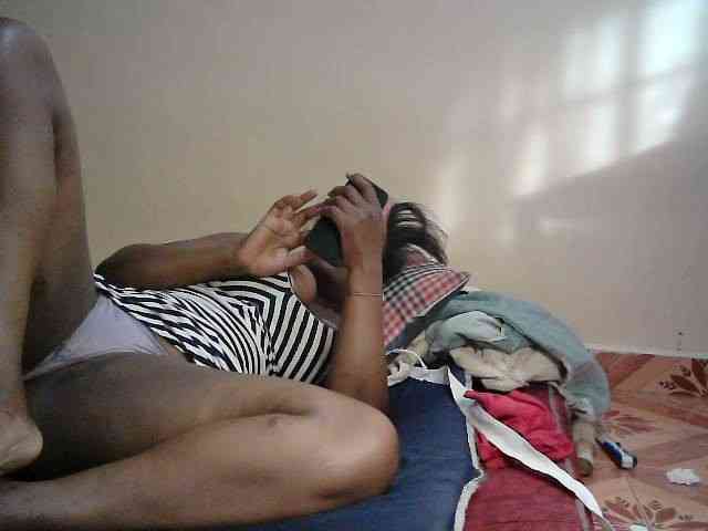 LOVELY-JAZMINE webcam