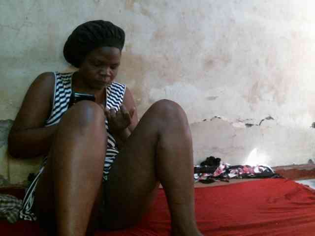 LOVELY-JAZMINE webcam