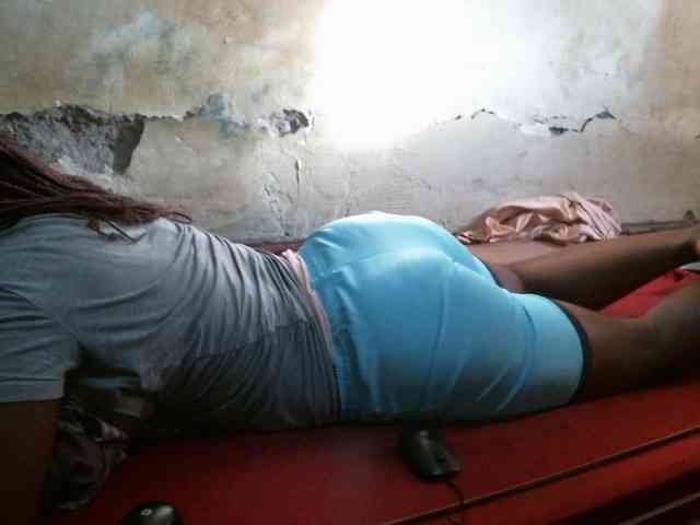 LOVELY-JAZMINE webcam