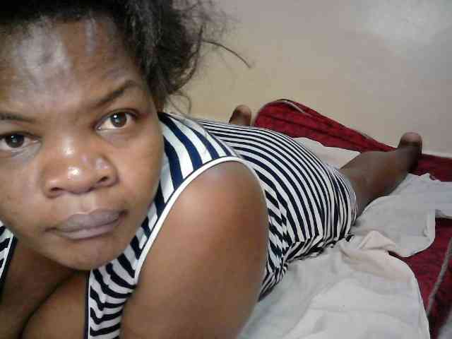 LOVELY-JAZMINE webcam