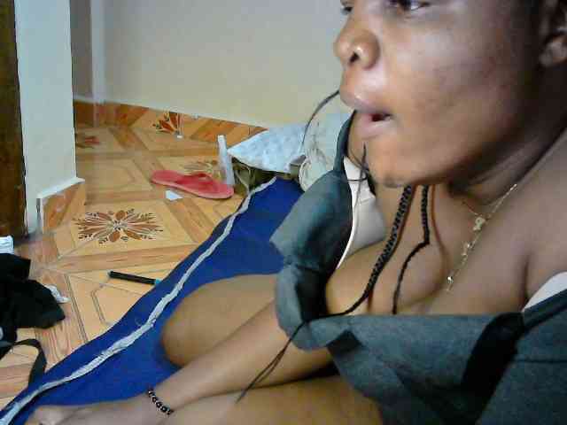 LOVELY-JAZMINE webcam