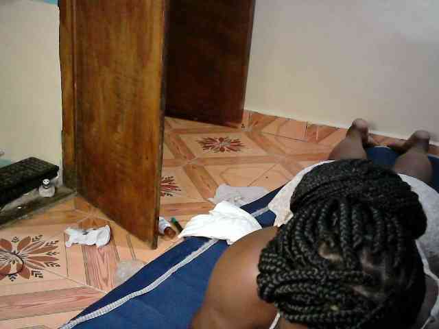 LOVELY-JAZMINE LOVELY-JAZMINE