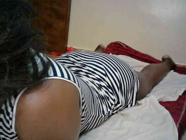 LOVELY-JAZMINE webcam