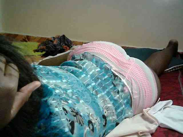 LOVELY-JAZMINE webcam