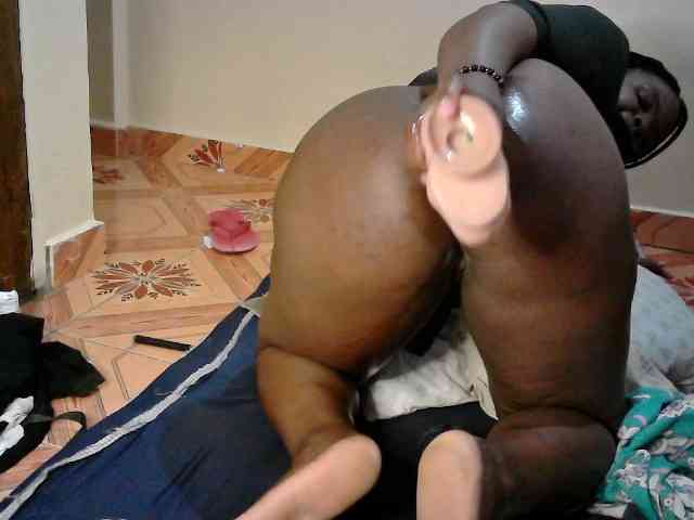 LOVELY-JAZMINE webcam