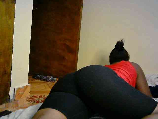 LOVELY-JAZMINE webcam