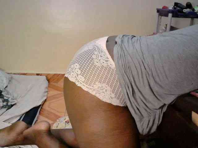 LOVELY-JAZMINE webcam