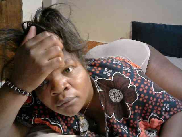 LOVELY-JAZMINE webcam