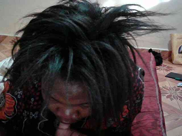 LOVELY-JAZMINE webcam