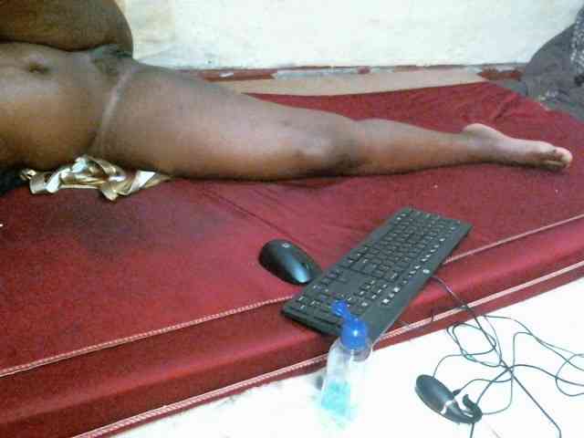 LOVELY-JAZMINE webcam