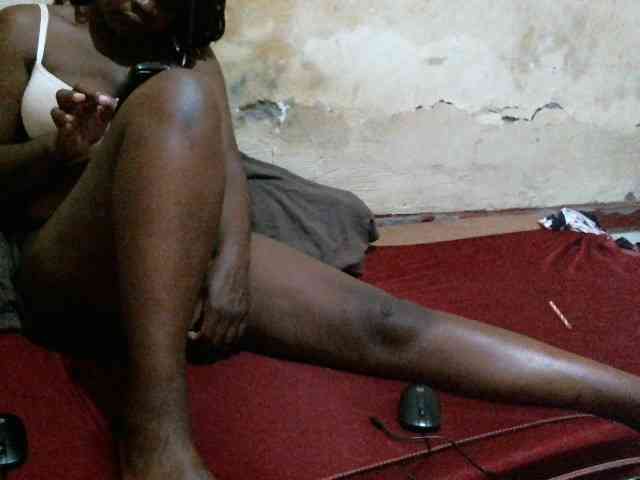 LOVELY-JAZMINE webcam