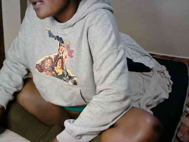 LOVELY-JAZMINE webcam