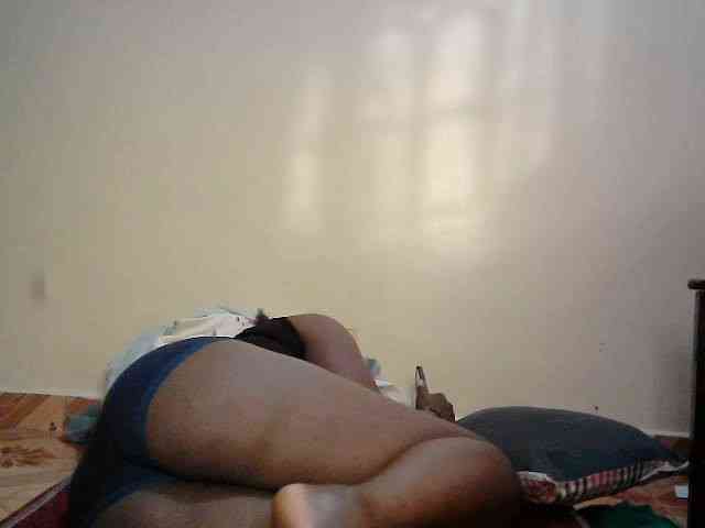 LOVELY-JAZMINE webcam