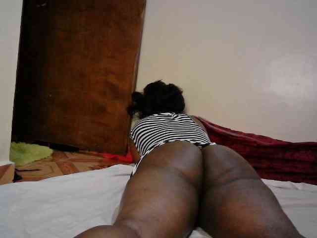 LOVELY-JAZMINE webcam