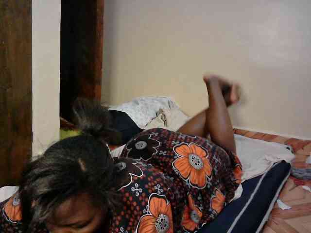 LOVELY-JAZMINE webcam