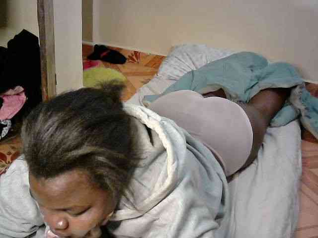 LOVELY-JAZMINE webcam