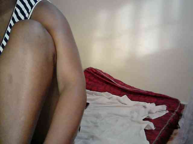 LOVELY-JAZMINE webcam