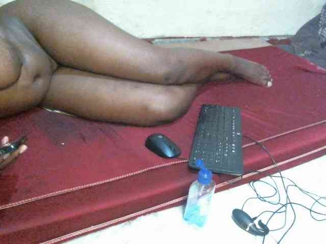 LOVELY-JAZMINE webcam