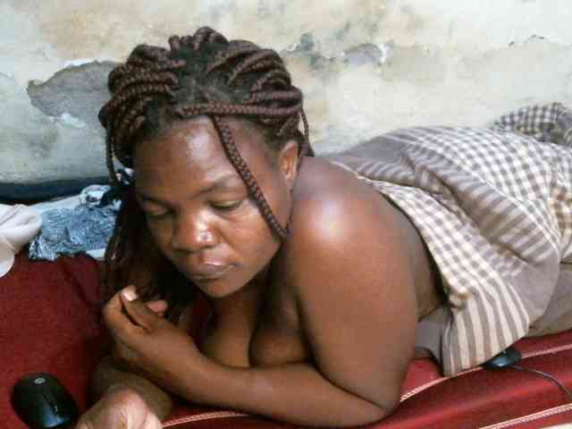 LOVELY-JAZMINE webcam