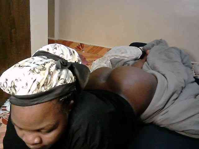 LOVELY-JAZMINE webcam