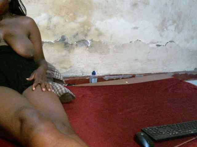 LOVELY-JAZMINE webcam