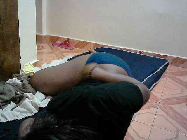 LOVELY-JAZMINE webcam