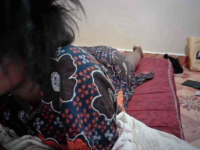 LOVELY-JAZMINE webcam