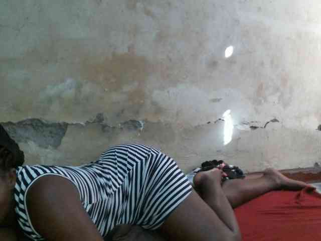 LOVELY-JAZMINE webcam