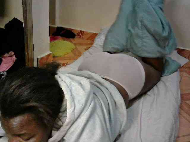 LOVELY-JAZMINE webcam