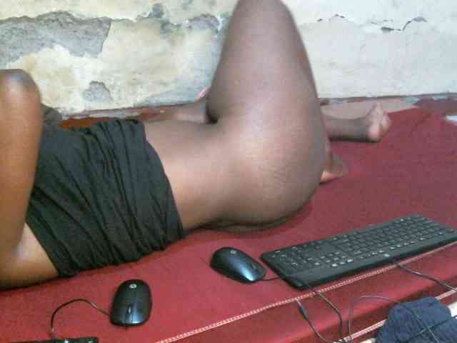 LOVELY-JAZMINE webcam