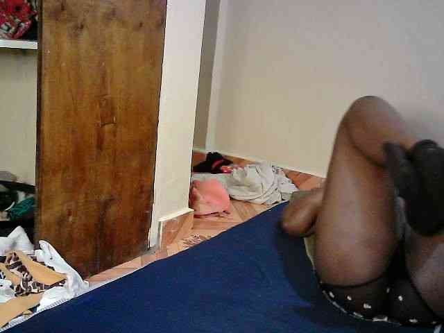 LOVELY-JAZMINE webcam