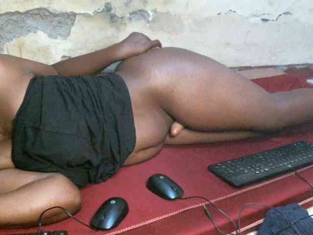 LOVELY-JAZMINE webcam