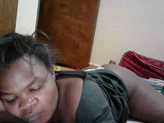 LOVELY-JAZMINE webcam