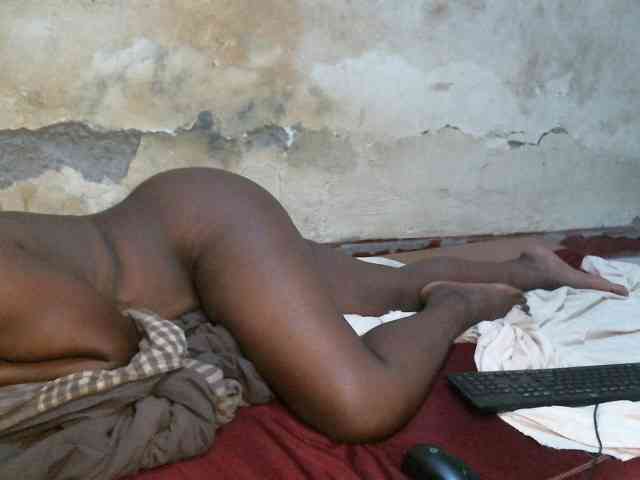 LOVELY-JAZMINE webcam