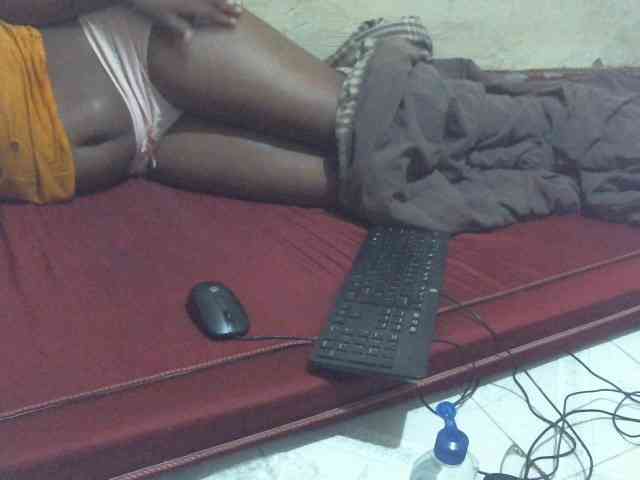 LOVELY-JAZMINE webcam