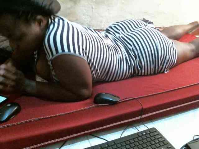 LOVELY-JAZMINE webcam