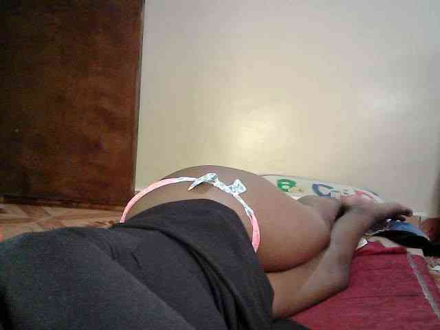 LOVELY-JAZMINE webcam