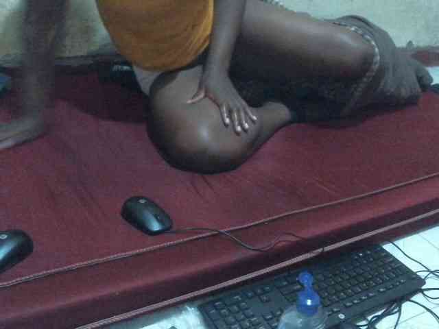 LOVELY-JAZMINE webcam