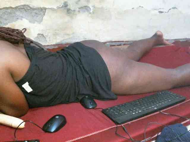 LOVELY-JAZMINE webcam