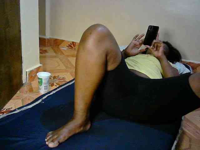 LOVELY-JAZMINE webcam