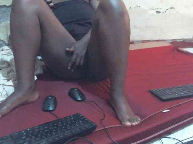 LOVELY-JAZMINE webcam