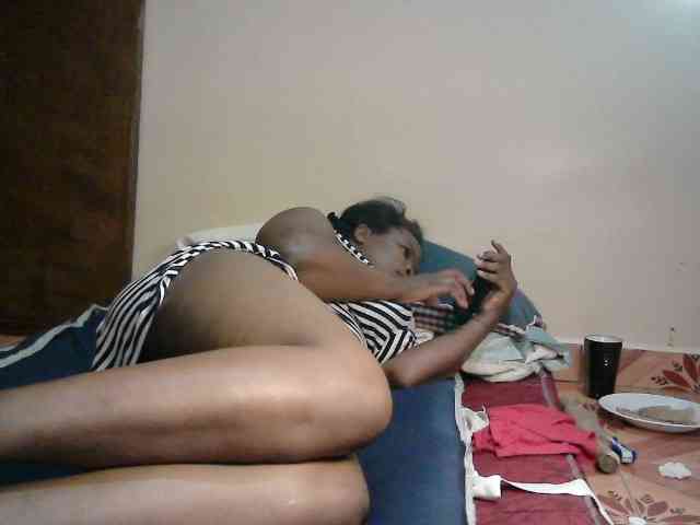 LOVELY-JAZMINE webcam