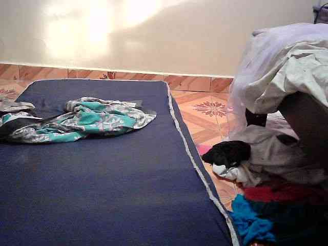 LOVELY-JAZMINE webcam