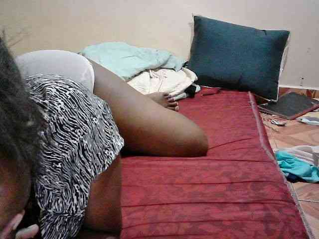 LOVELY-JAZMINE webcam