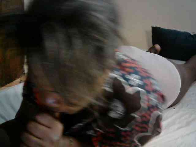 LOVELY-JAZMINE webcam