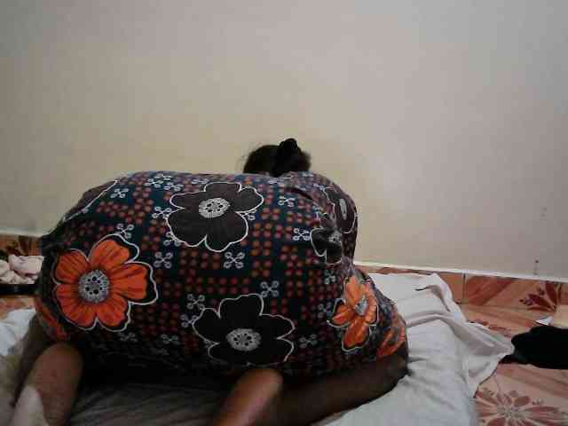 LOVELY-JAZMINE webcam