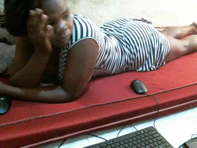 LOVELY-JAZMINE webcam