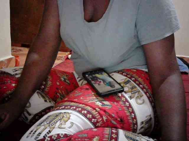 LOVELY-JAZMINE webcam